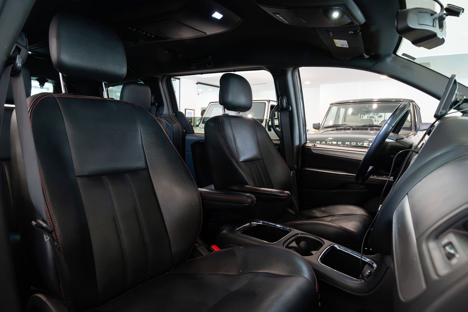 Used 2018 Dodge Grand Caravan GT FWD image 12