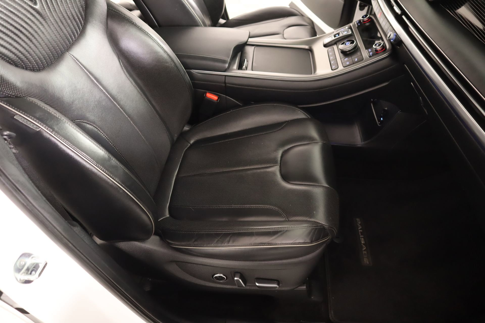 Used 2023 Hyundai Palisade Calligraphy FWD image 14