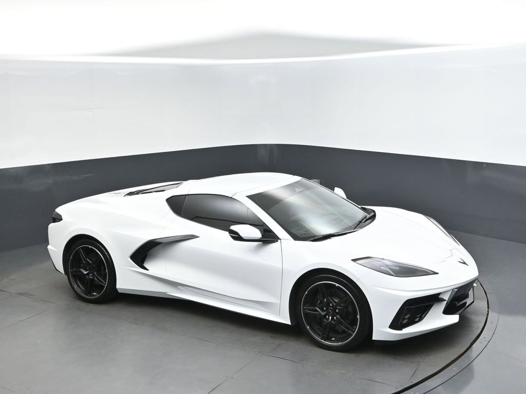 Used 2025 Chevrolet Corvette Stingray Coupe w/ 1LT image 32