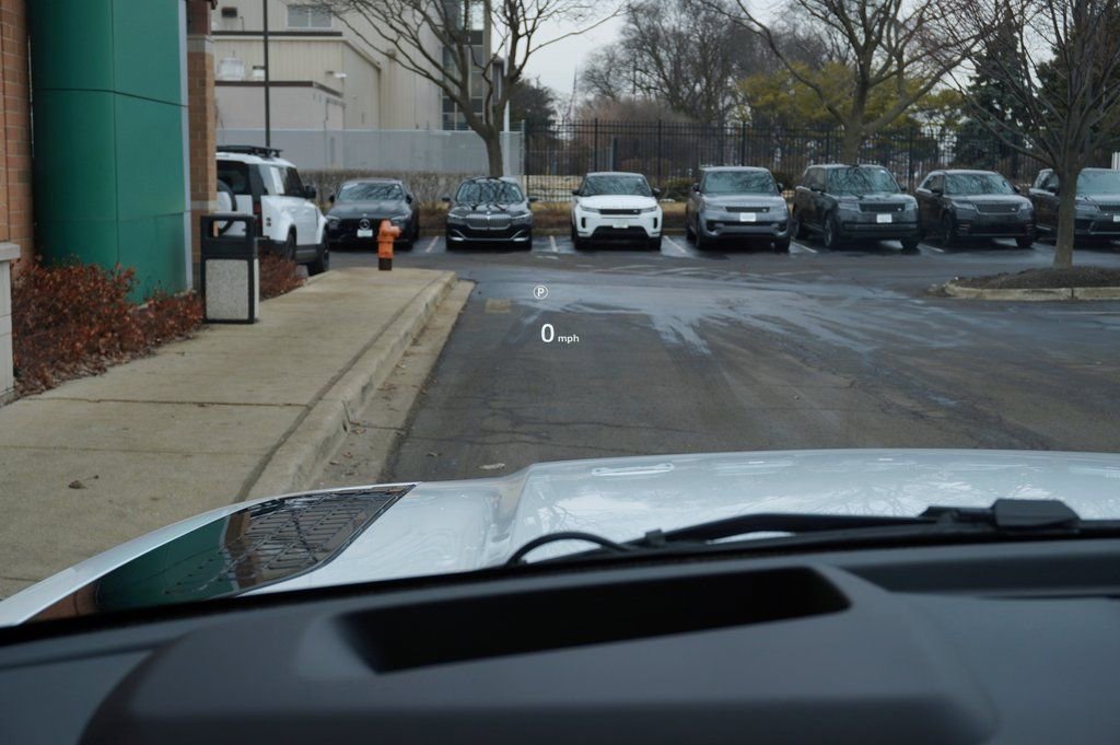 New 2026 Land Rover Defender 130 X-Dynamic SE image 20