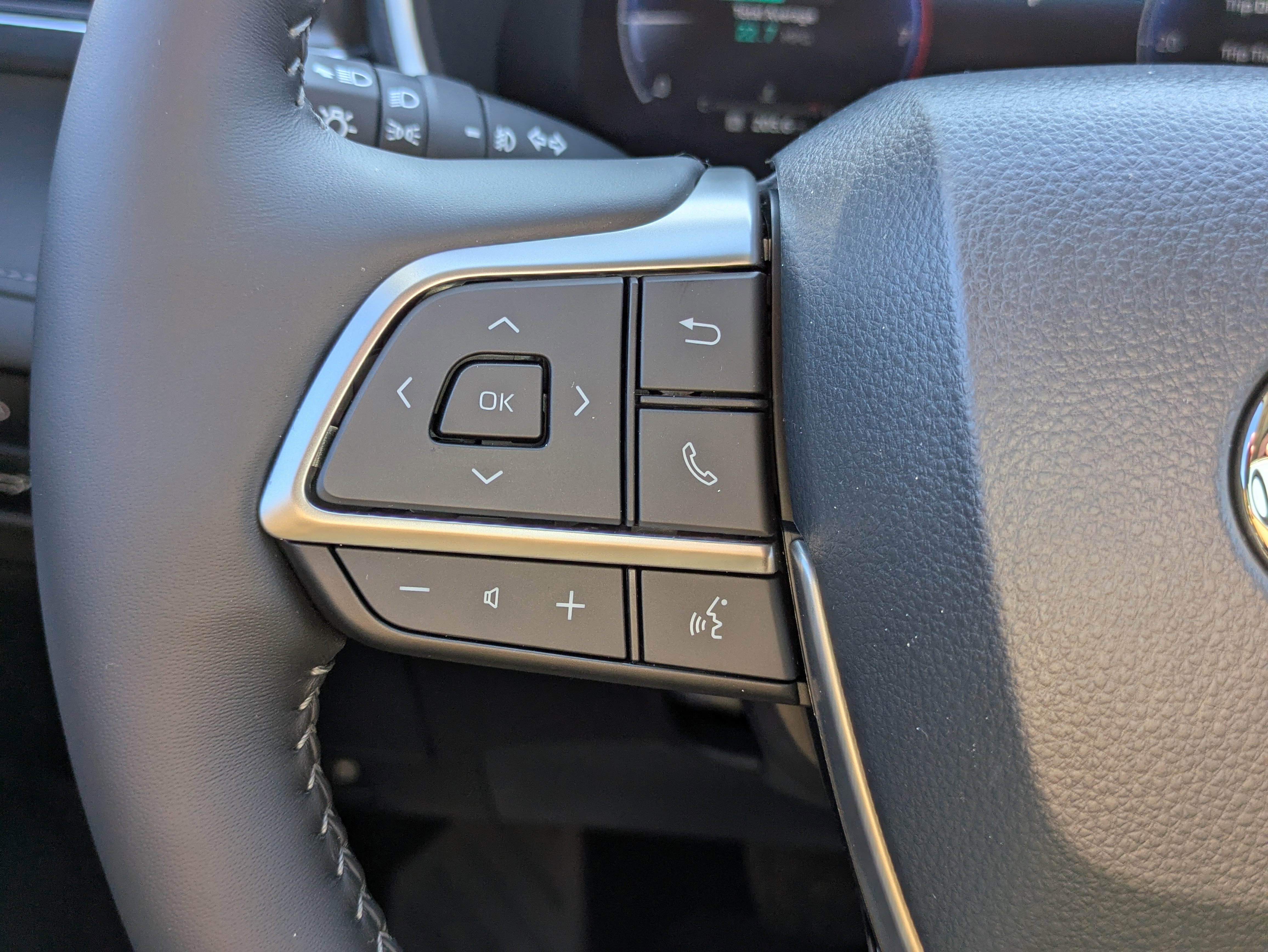 New 2026 Toyota Highlander Limited image 23