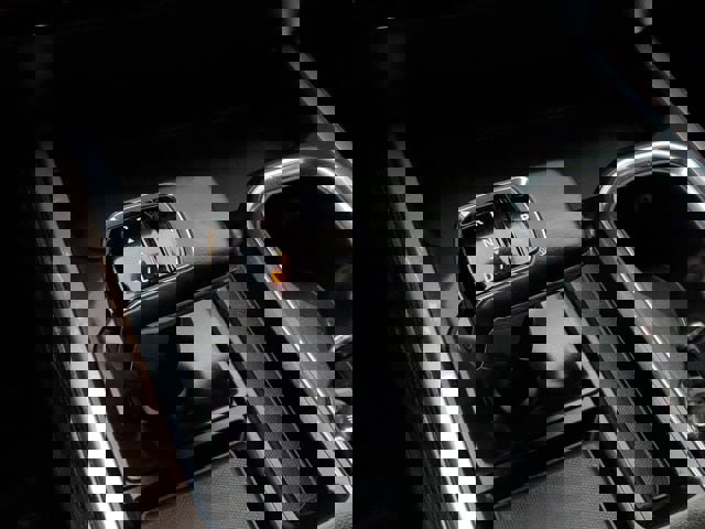 Used 2025 GMC Sierra 1500 Elevation w/ Preferred Package image 33