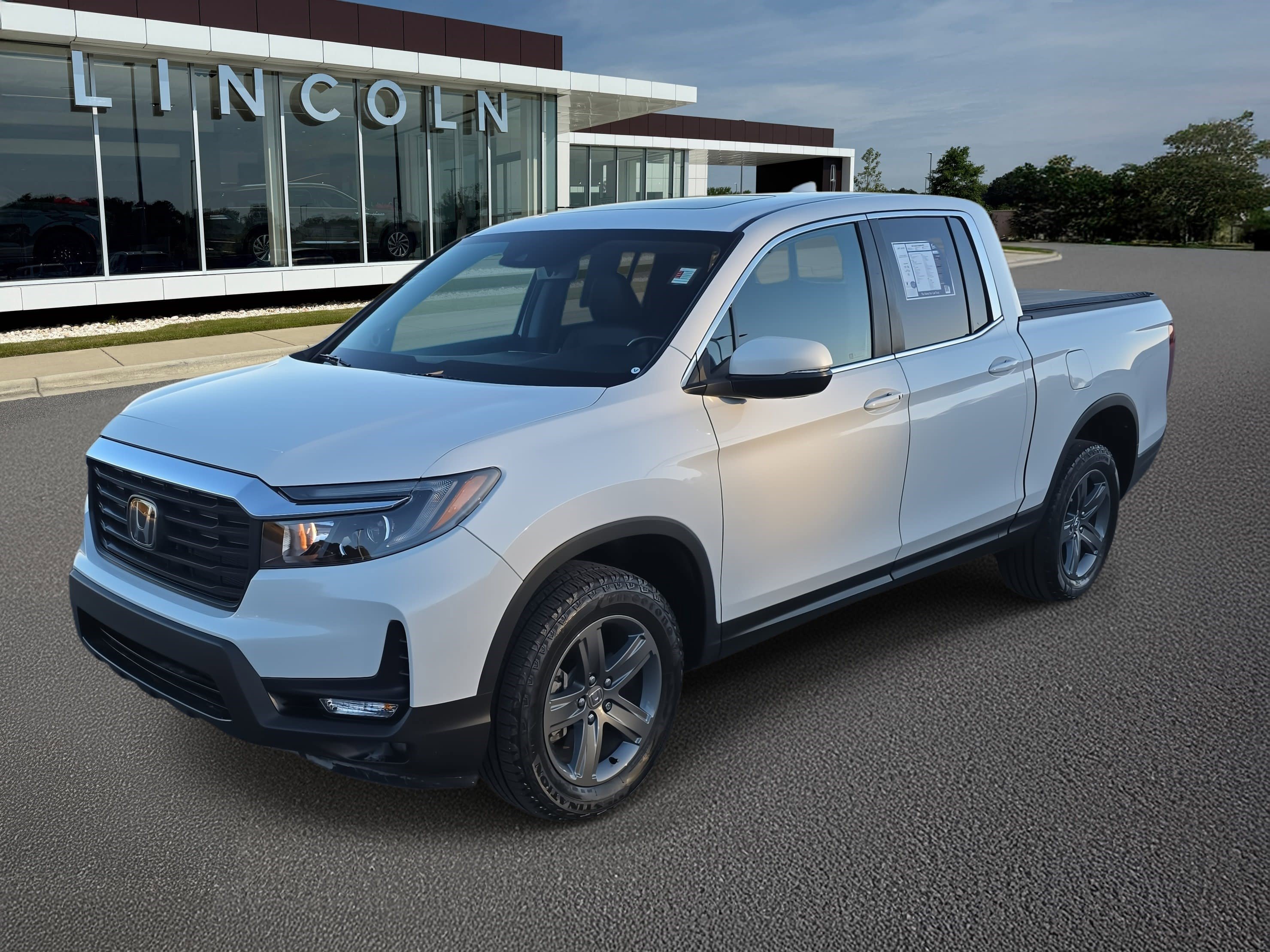 Used 2023 Honda Ridgeline RTL image 1