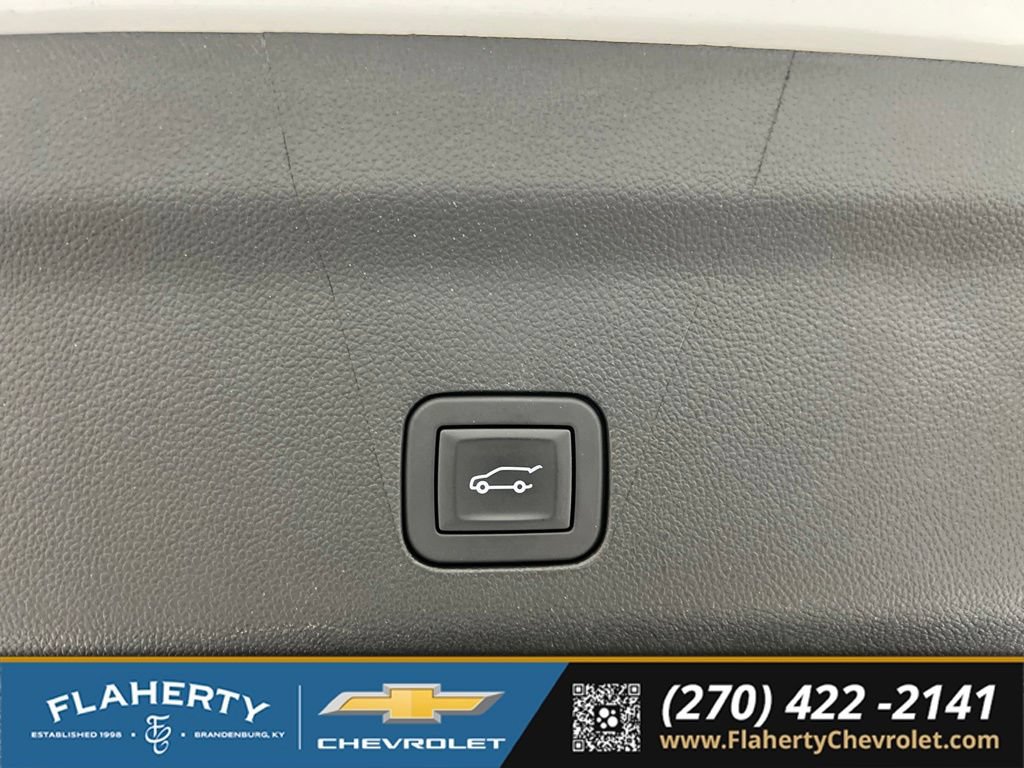 Used 2025 GMC Yukon XL Denali AWD/4WD image 20