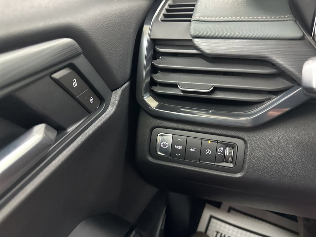 New 2026 GMC Acadia AT4 w/ Luxury Package AWD/4WD image 38