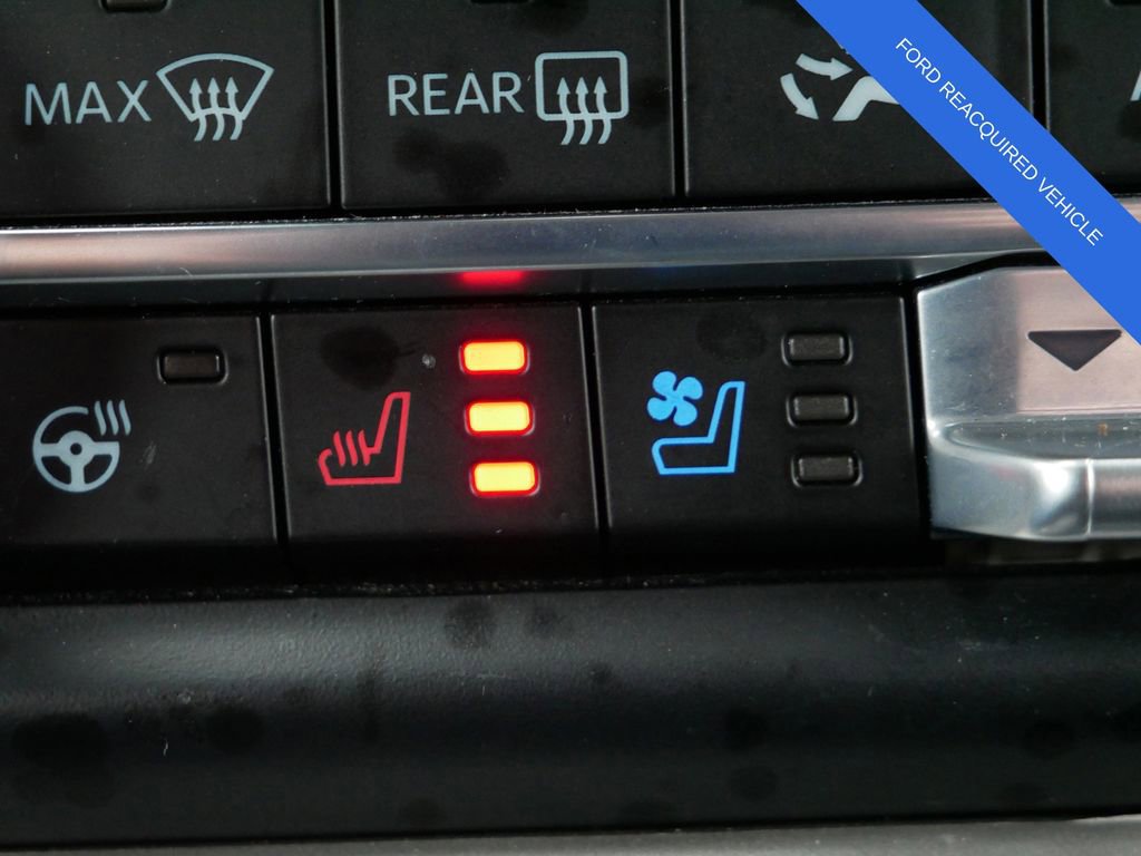 Used 2023 Ford Expedition XLT image 25