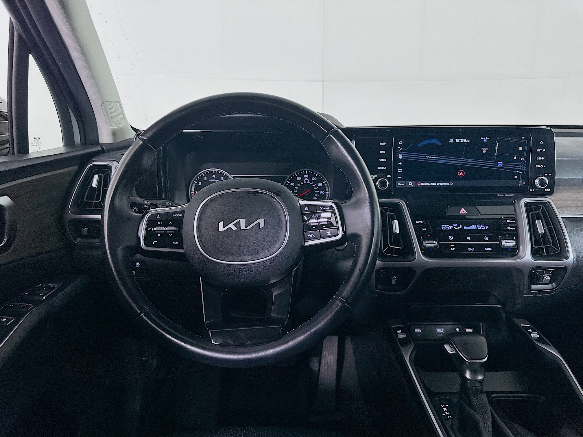 Used 2023 Kia Sorento EX image 17