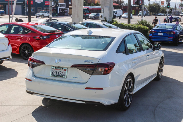 Used 2025 Honda Civic Sport Touring image 5