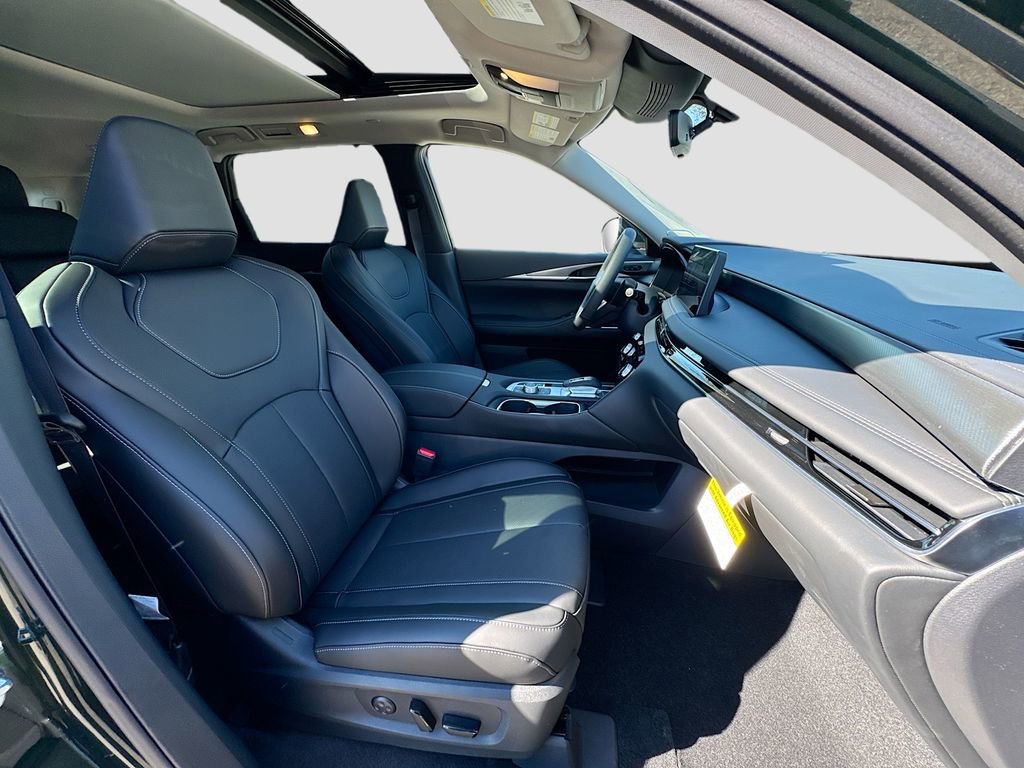 Used 2026 INFINITI QX60 Luxe w/ Cargo Package image 32