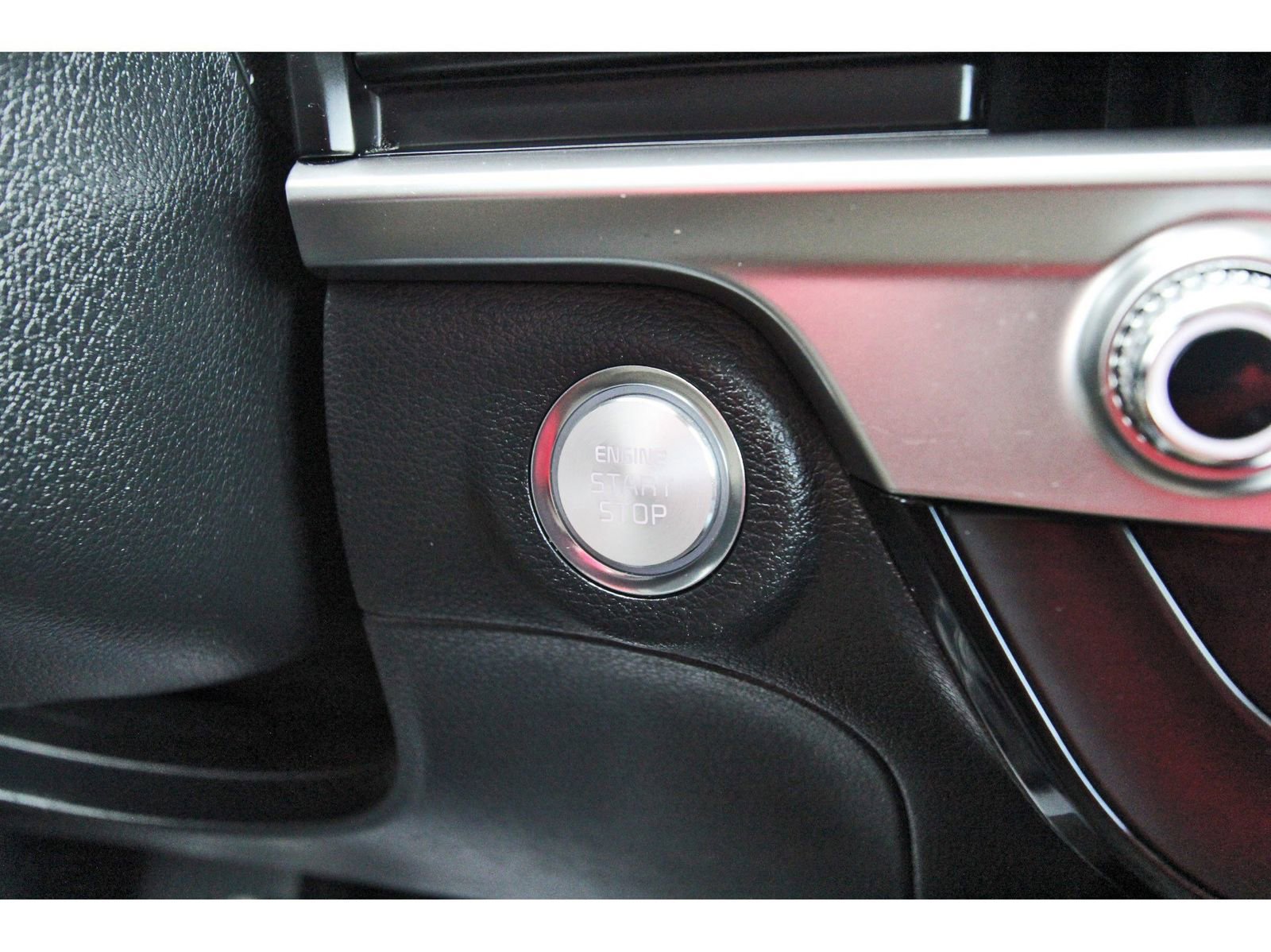 Used 2025 Kia Telluride S FWD image 21