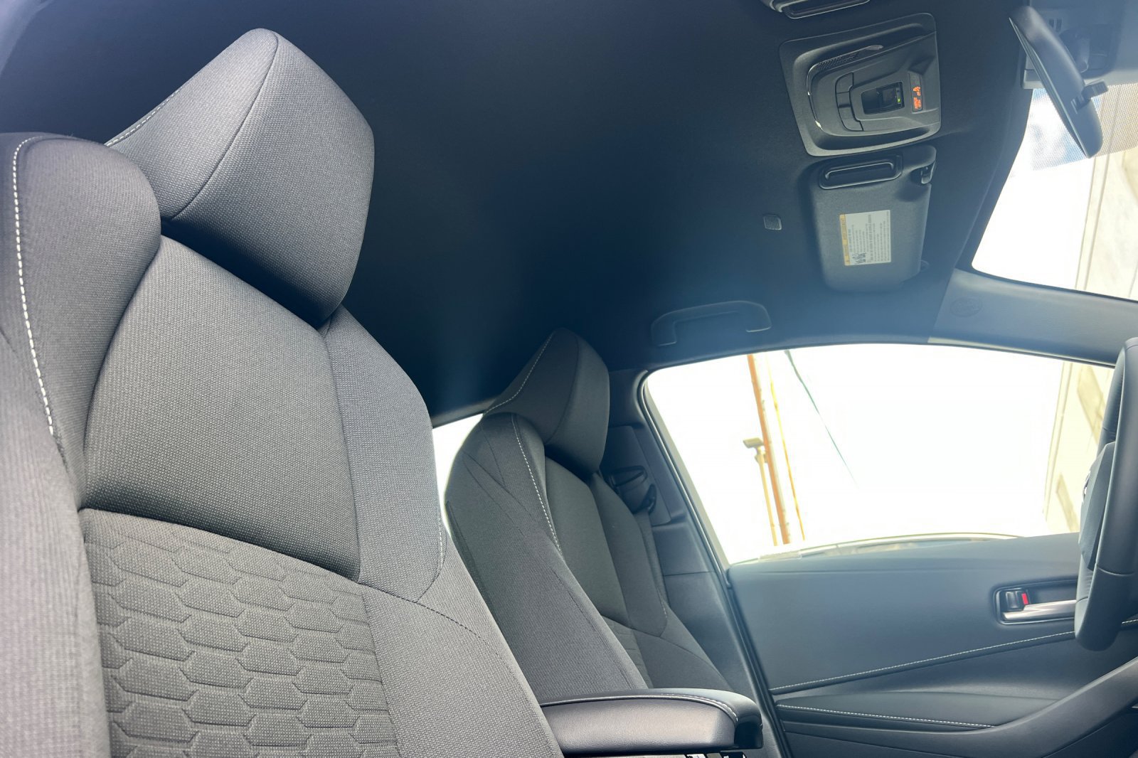 Certified 2027 Toyota Corolla SE w/ SE Premium Package FWD image 16