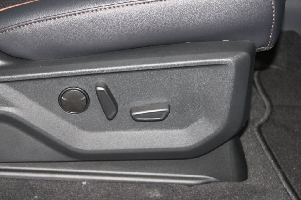 New 2026 Ford F250 Lariat AWD/4WD image 27
