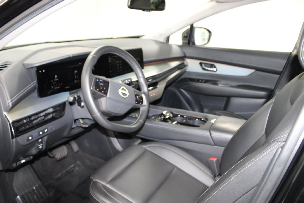 Used 2025 Nissan Murano SL AWD/4WD image 14