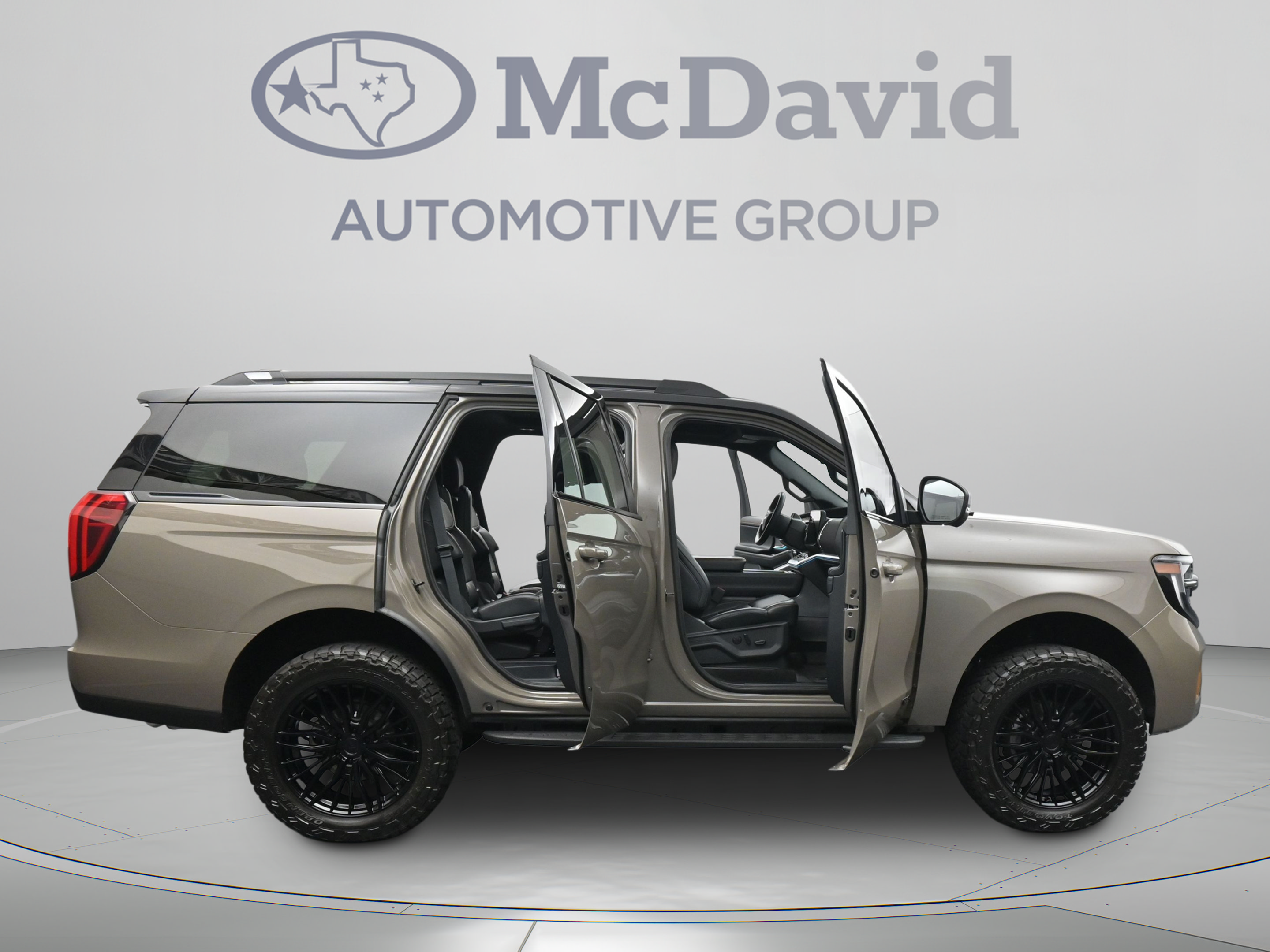 Used 2027 Ford Expedition Tremor w/ Driver's Package AWD/4WD image 42