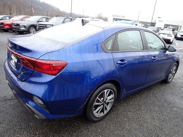 Used 2023 Kia Forte LXS image 9