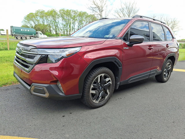 Certified 2025 Subaru Forester Limited AWD/4WD image 3