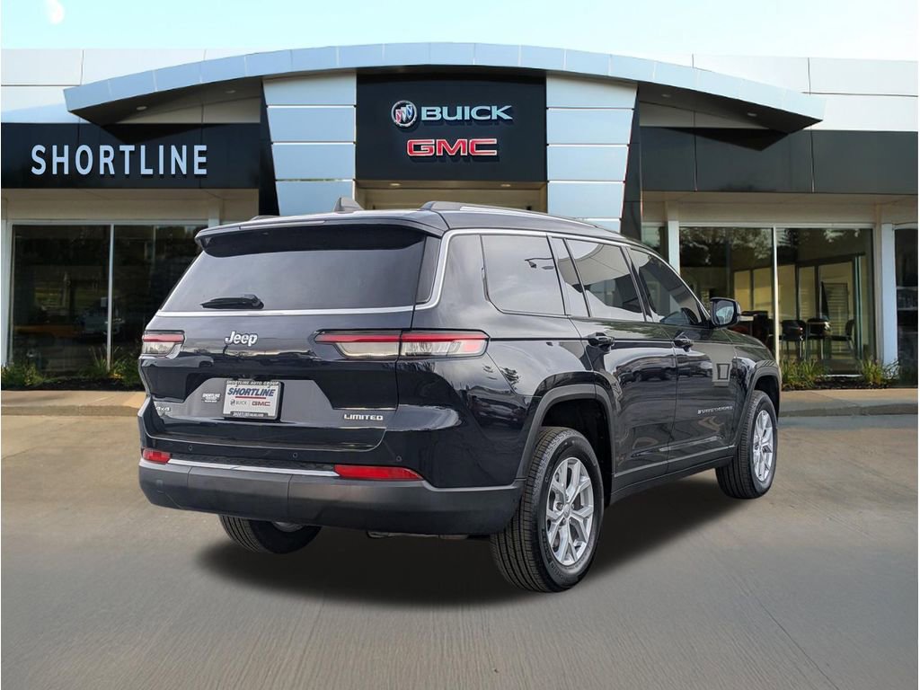 Used 2023 Jeep Grand Cherokee L Limited AWD/4WD image 3