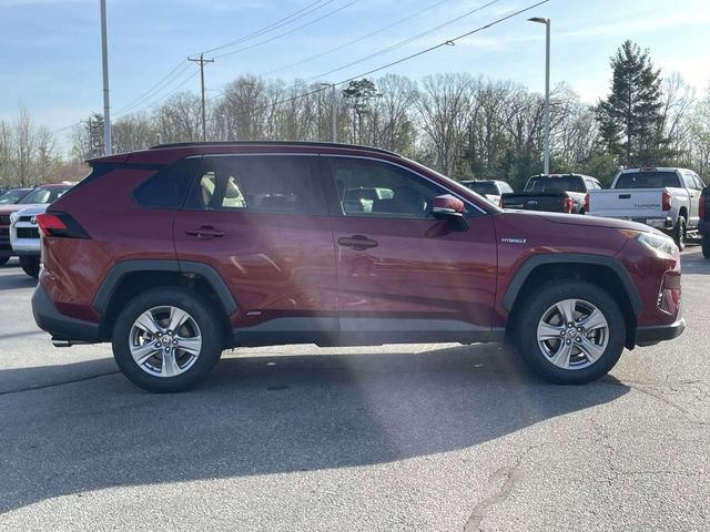 Used 2021 Toyota RAV4 XLE w/ Convenience Package image 6