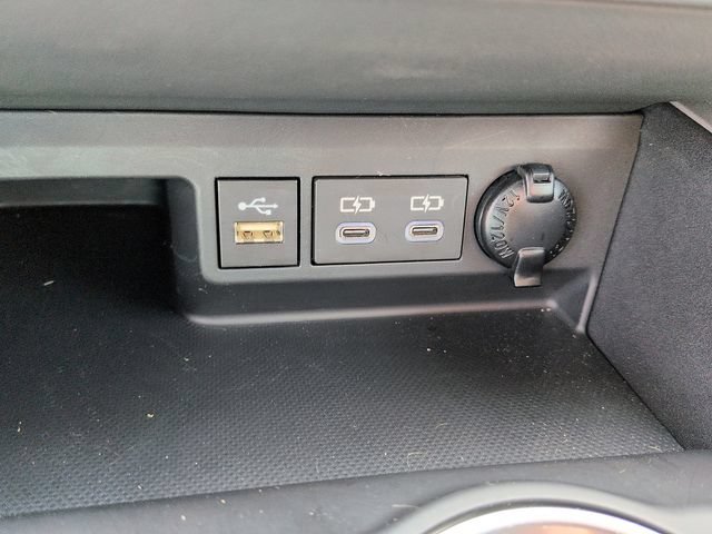 Certified 2025 Toyota Highlander XLE AWD/4WD image 25