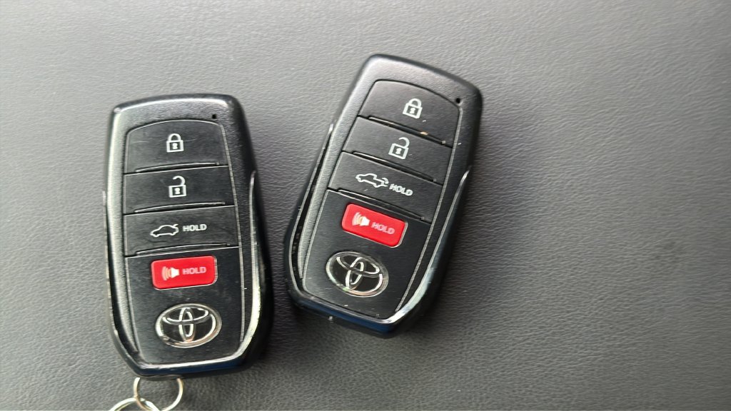 Used 2023 Toyota Crown Platinum AWD/4WD image 39
