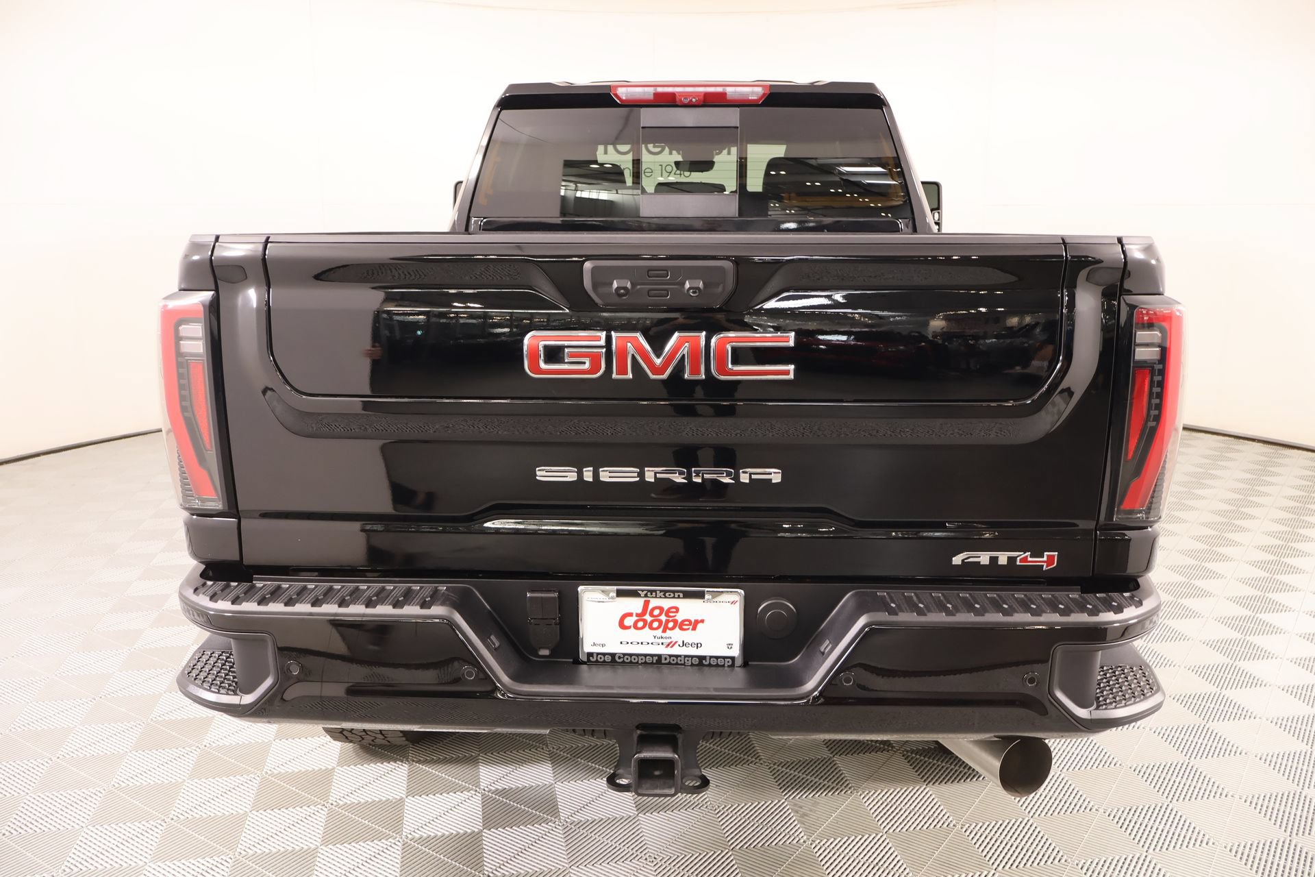 Used 2026 GMC Sierra 2500 AT4 w/ AT4 Premium Plus Package AWD/4WD image 22