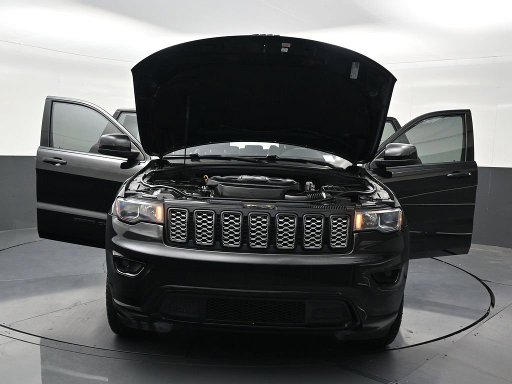Used 2021 Jeep Grand Cherokee Laredo X RWD image 38