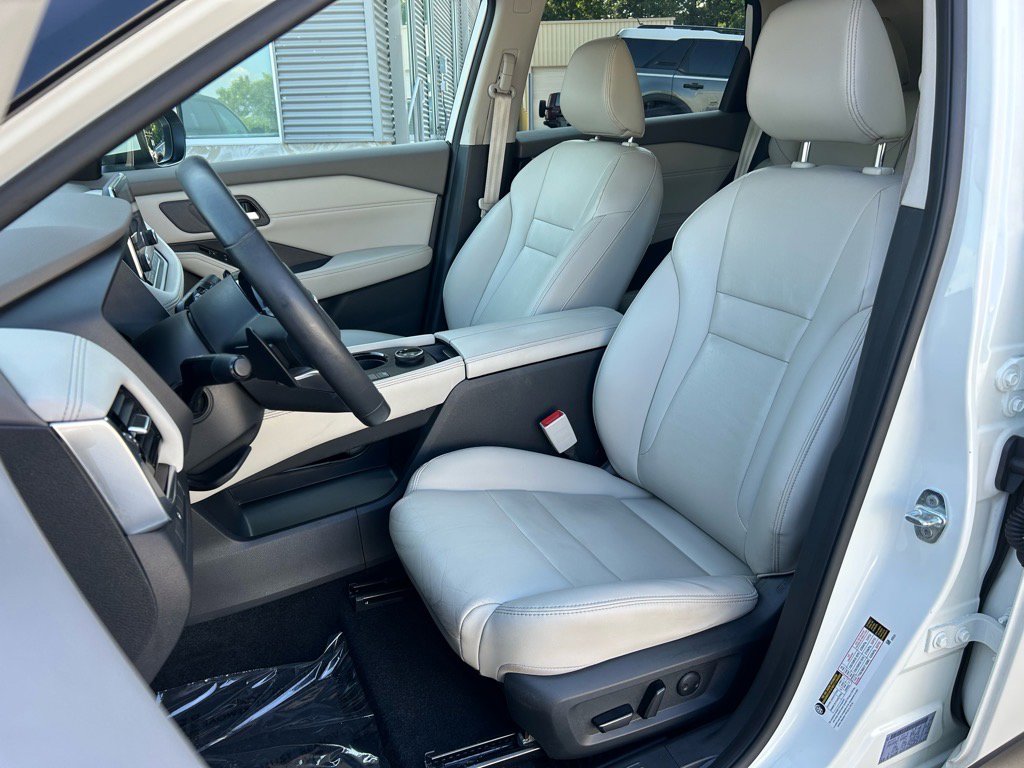 Used 2023 Nissan Rogue SL image 15