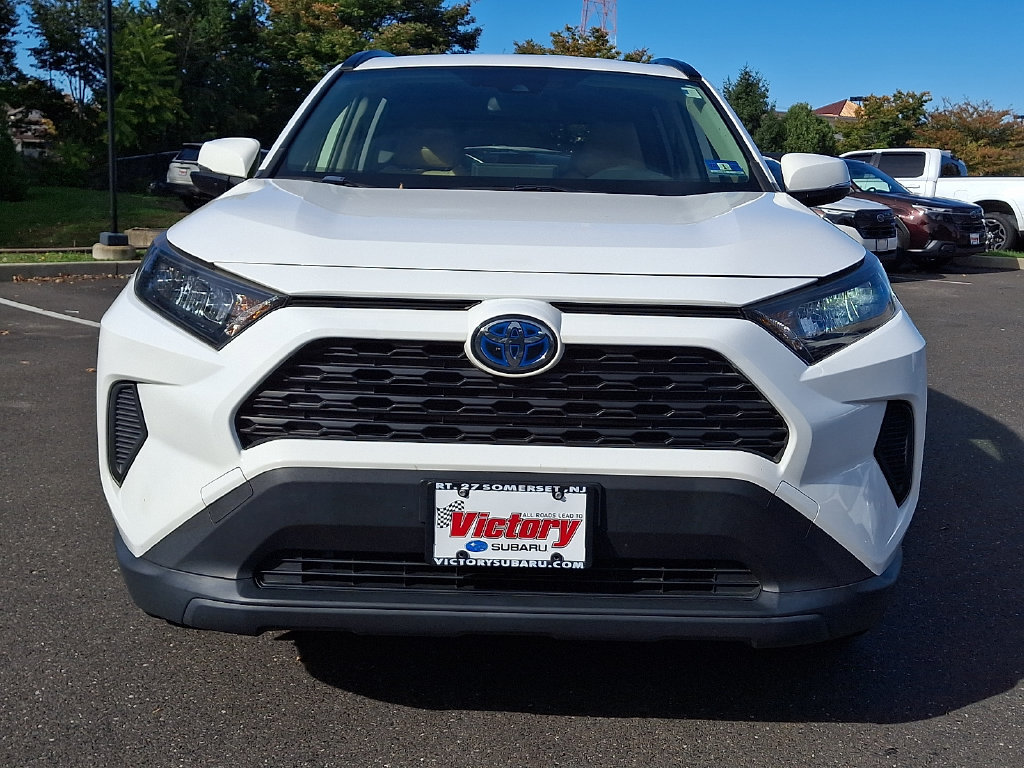 Used 2019 Toyota RAV4 LE w/ Carpet Mat Package AWD/4WD image 2