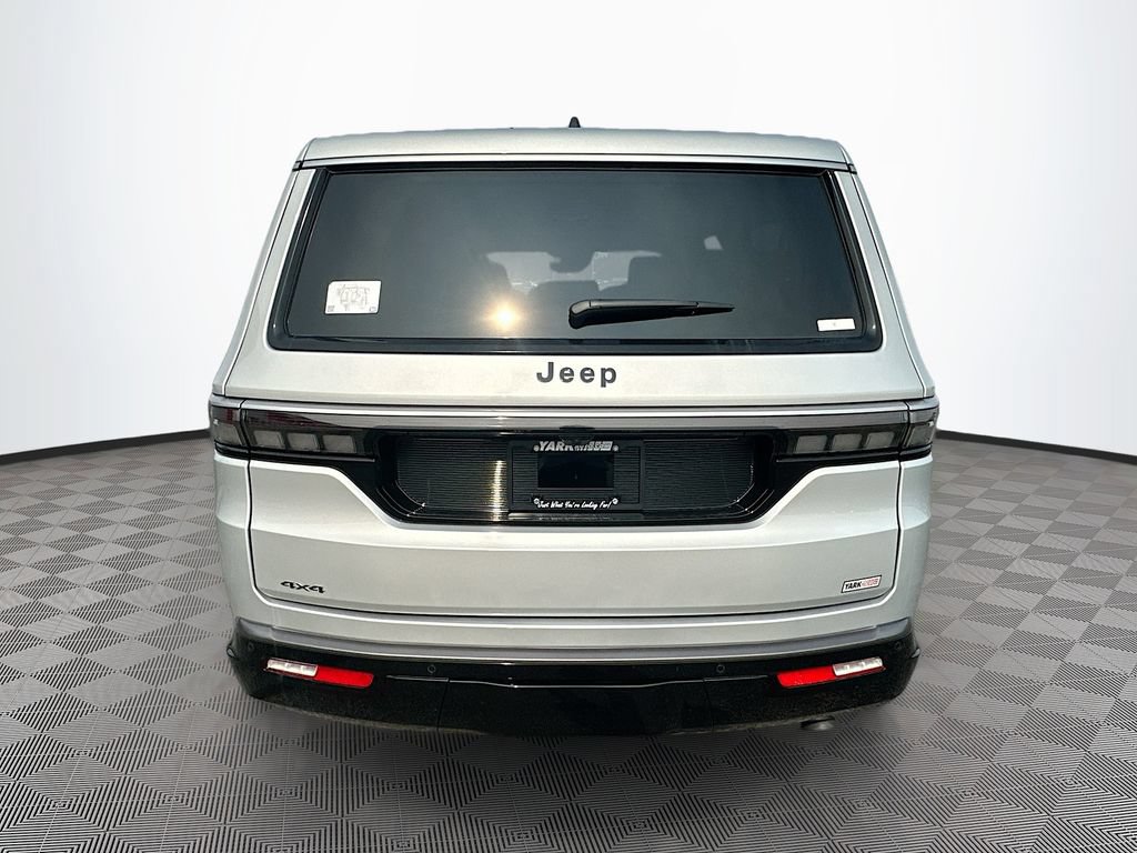New 2026 Jeep Grand Wagoneer L 4WD w/ Premium Group I image 8