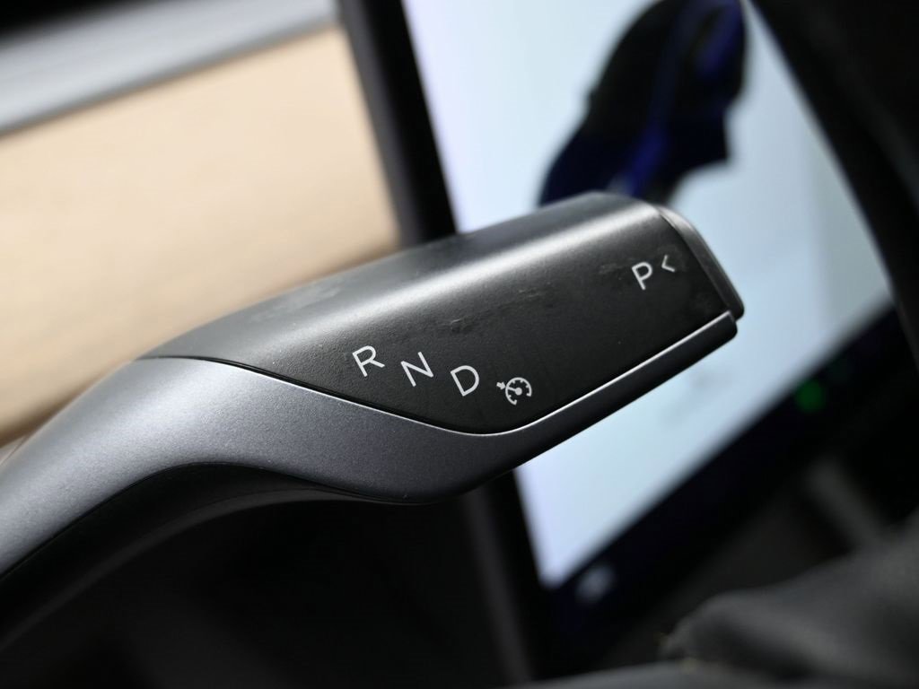 Used 2021 Tesla Model 3 Standard Range Plus image 20