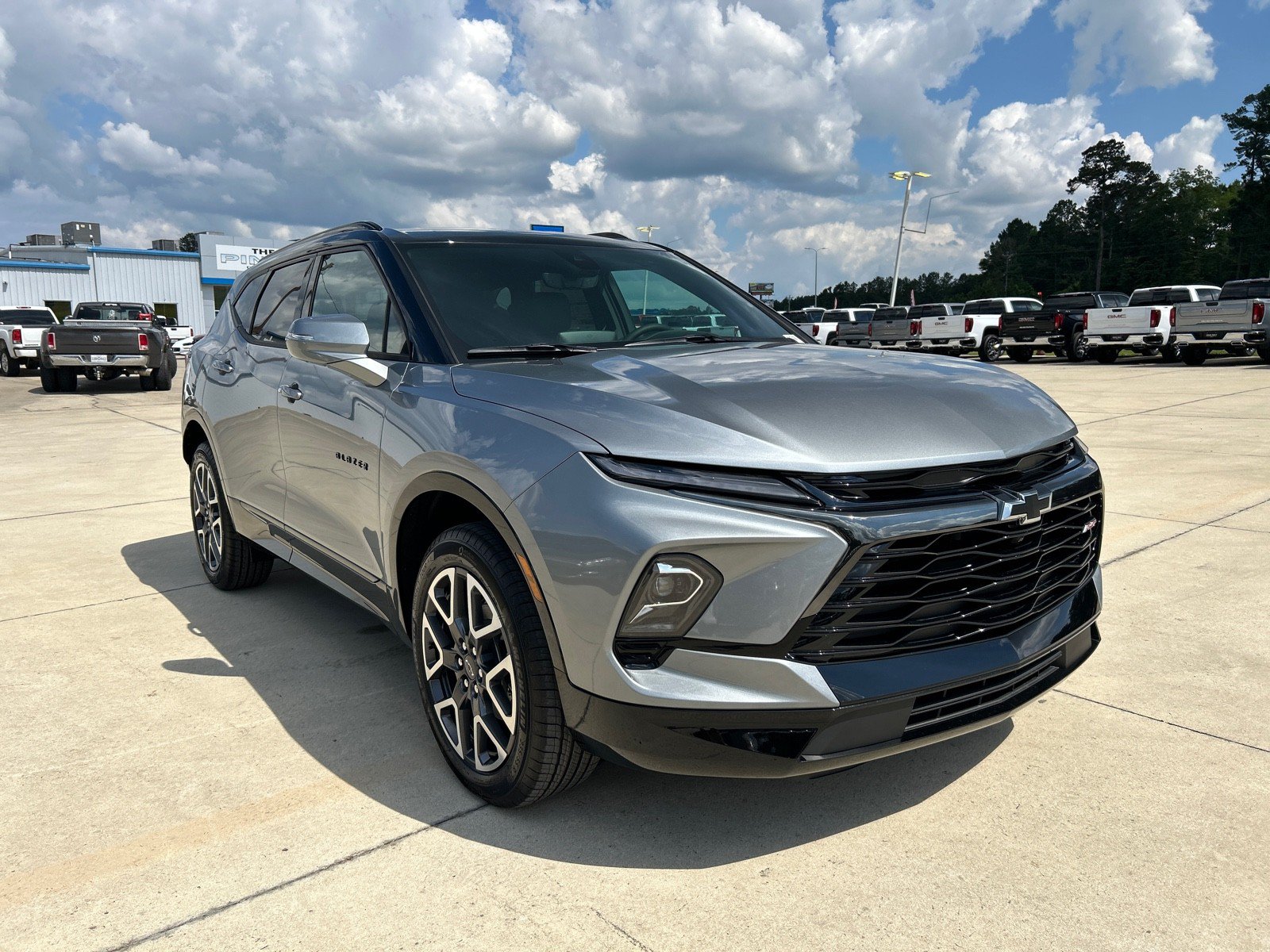 New 2026 Chevrolet Blazer RS w/ Driver Confidence II Package FWD image 2