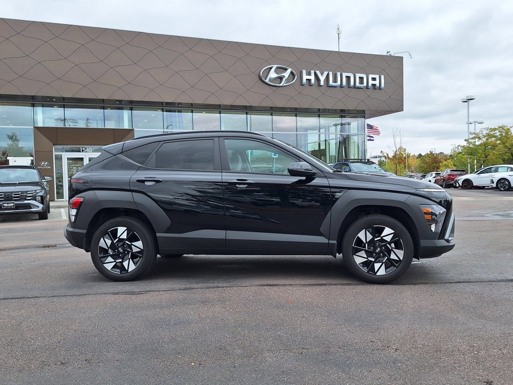 Certified 2024 Hyundai Kona SEL AWD/4WD image 2