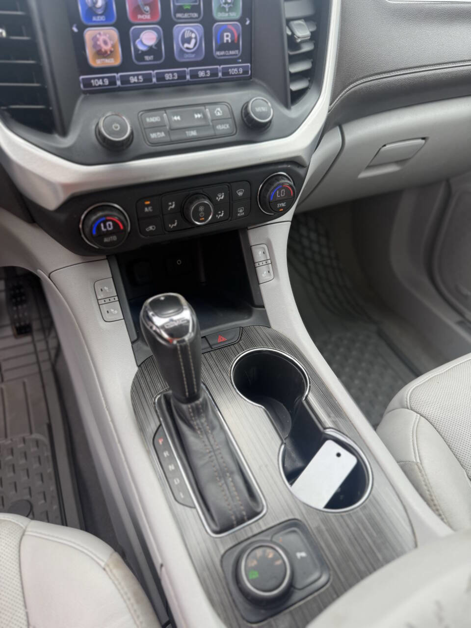 Used 2017 GMC Acadia SLT image 14