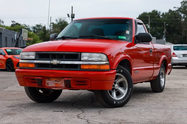 Used 2000 Chevrolet S10 Pickup LS w/ Preferred Equipment Group RWD image 1