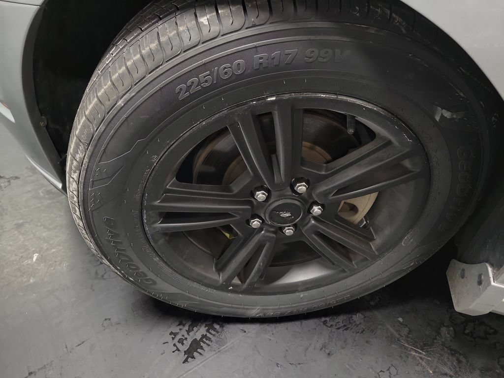 Used 2014 Ford Mustang Coupe RWD image 14