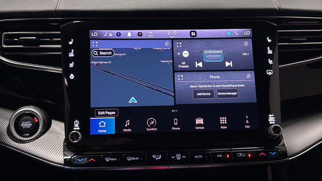 Used 2022 Jeep Grand Wagoneer Series II AWD/4WD image 13