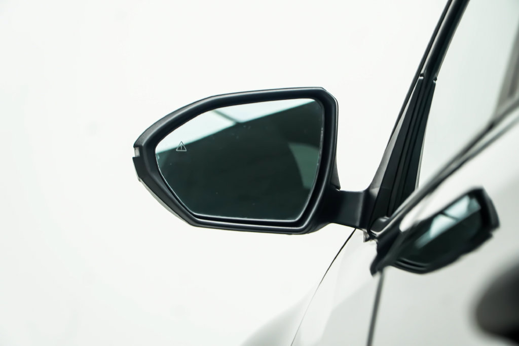 Used 2024 Hyundai Santa Cruz SEL w/ Activity Package FWD image 17
