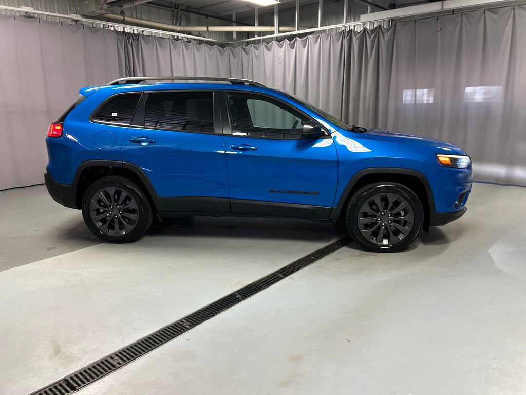 Used 2021 Jeep Cherokee Latitude Lux 80th Anniv w/ Quick Order Package 26U 80TH image 8