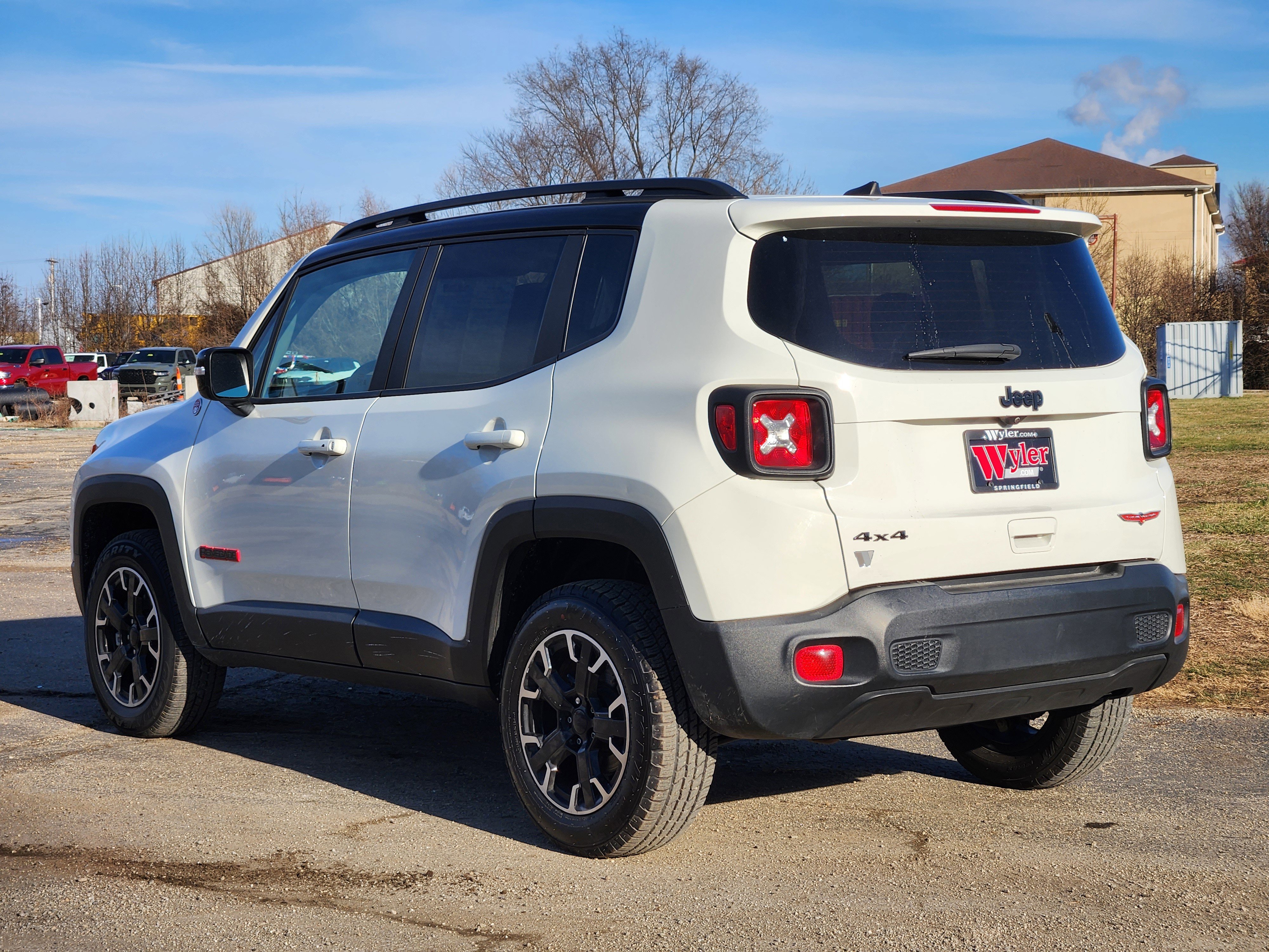 Used 2023 Jeep Renegade Trailhawk image 11