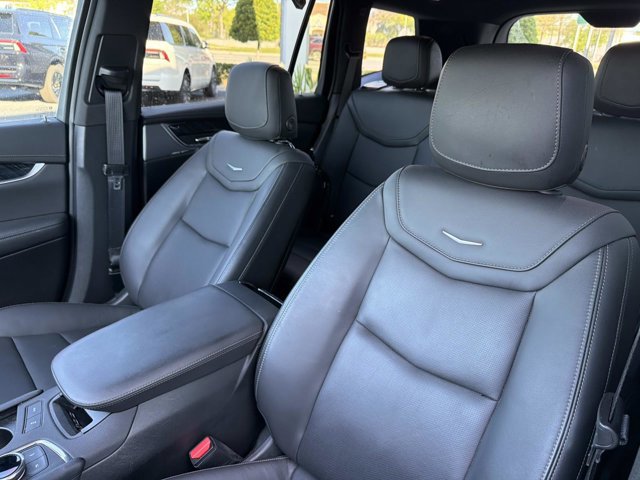 Used 2024 Cadillac XT6 Premium Luxury w/ Technology Package image 15