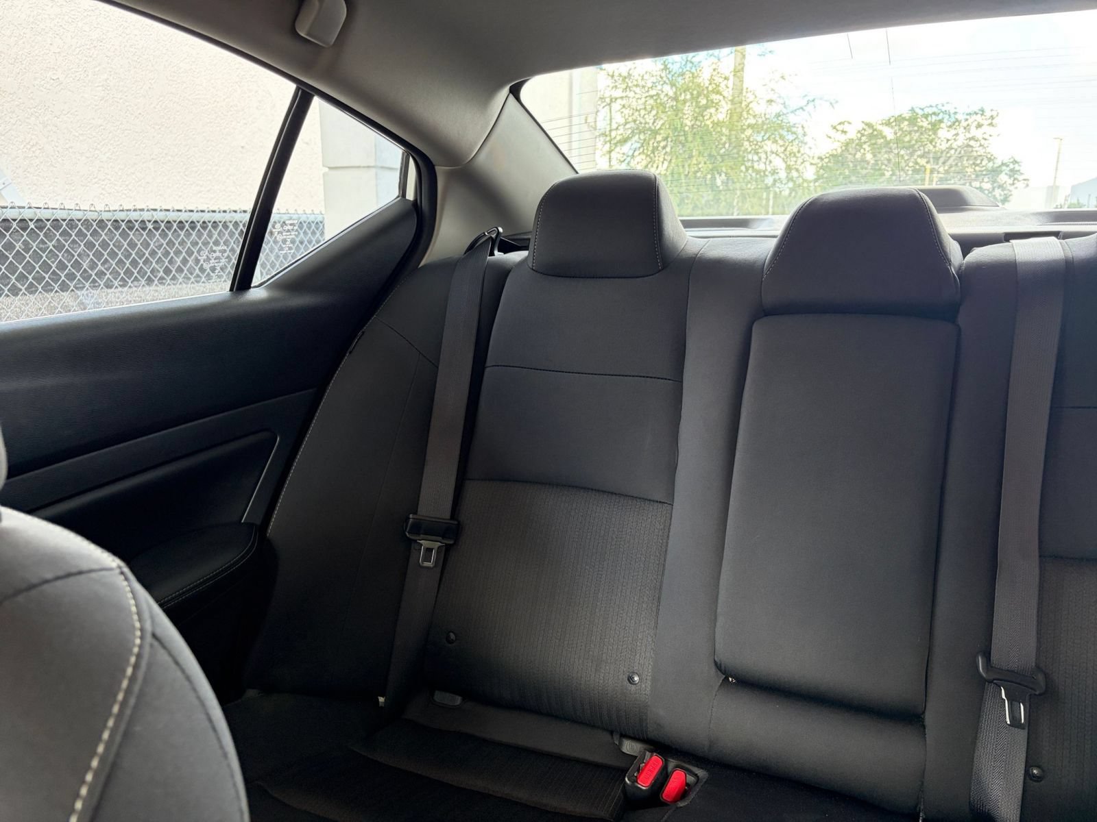 Used 2025 Nissan Altima 2.5 SV FWD image 38