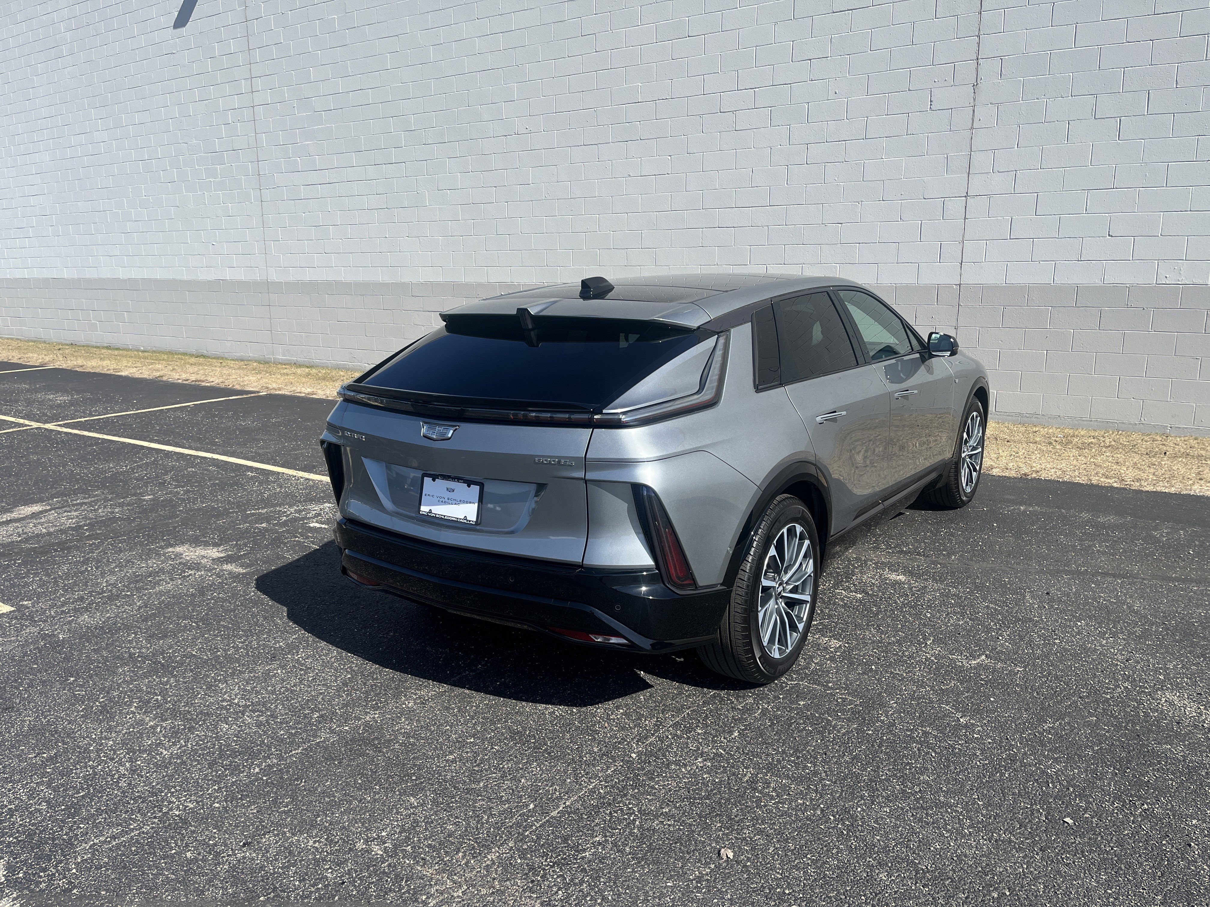 Used 2024 Cadillac Lyriq Sport image 6