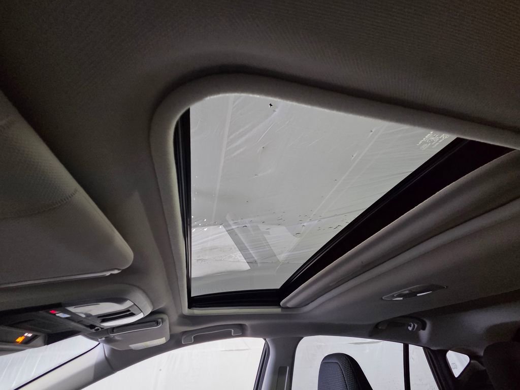 Used 2024 Subaru Crosstrek 2.0i Premium image 27