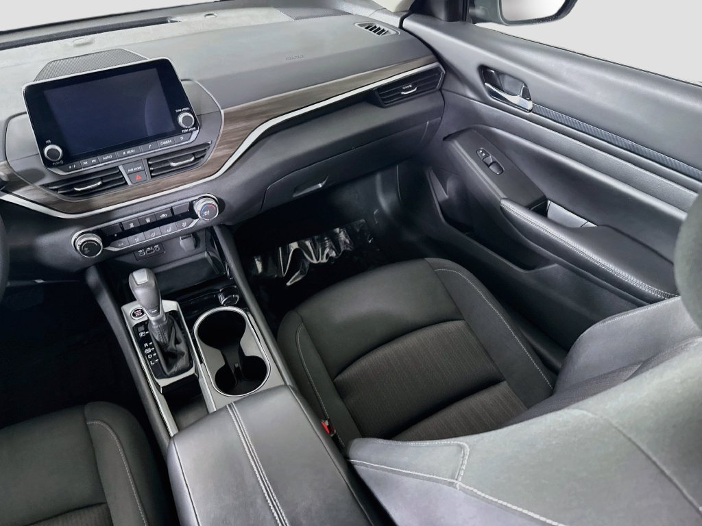 Certified 2024 Nissan Altima 2.5 SV FWD image 25