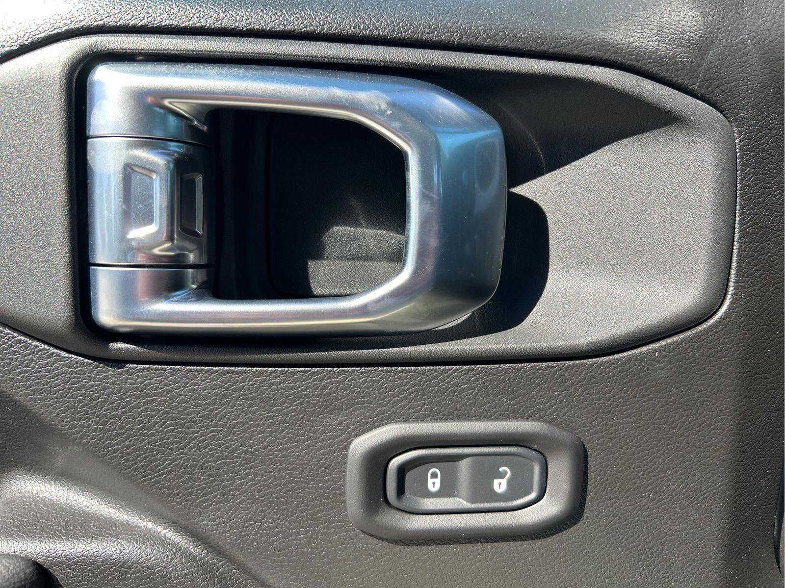 New 2026 Jeep Gladiator Sport image 24