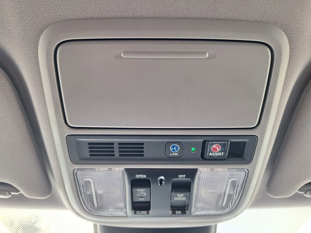 Used 2023 Honda Odyssey Elite image 20