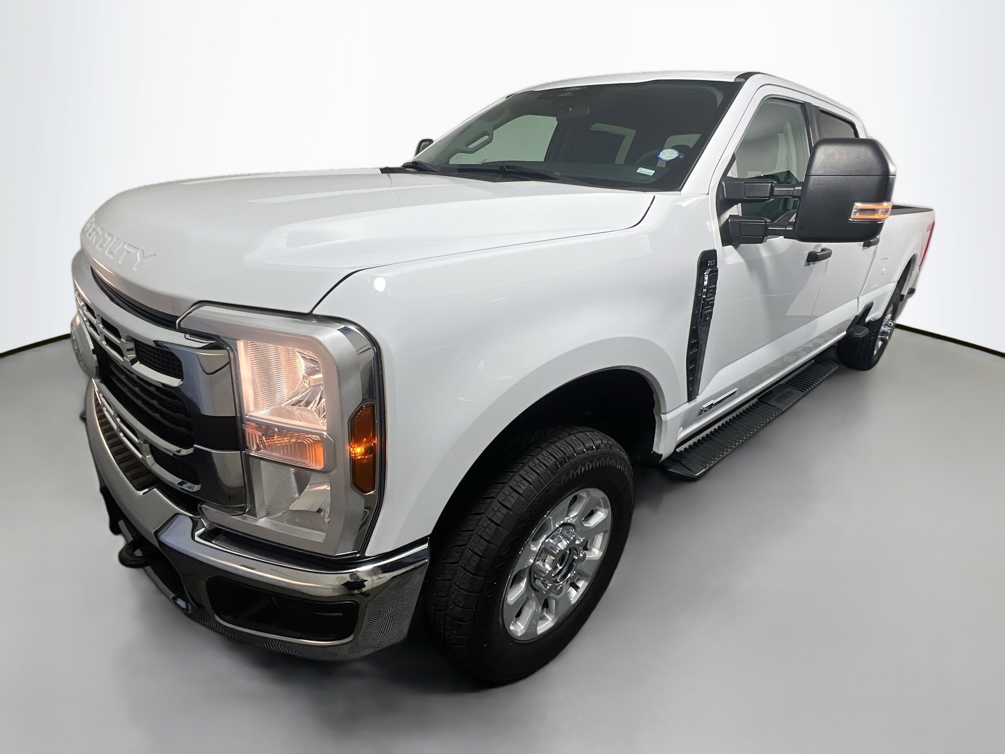 Used 2024 Ford F350 XLT image 9