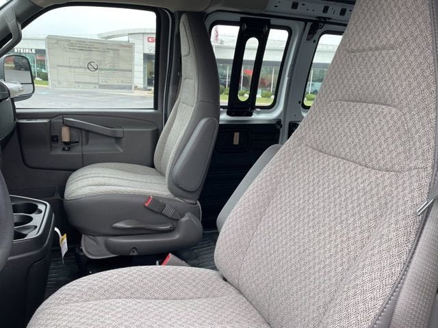 New 2025 GMC Savana 2500 w/ Driver Convenience Package RWD image 13