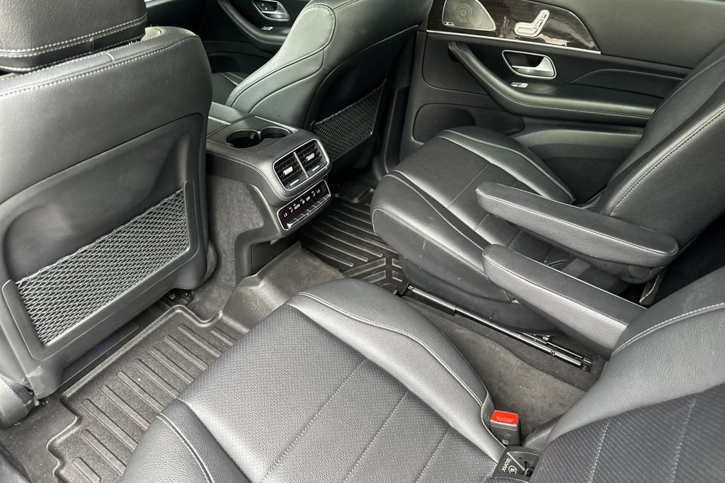 Used 2022 Mercedes-Benz GLS 450 4MATIC image 12