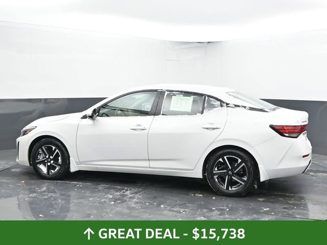 Used 2024 Nissan Sentra SV w/ Trunk Package image 8